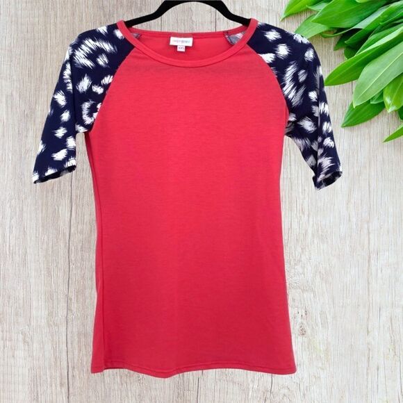 NWT lularoe gigi fitted Tee Size XXS - Picture 2 of 8